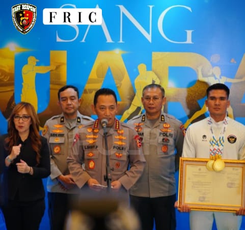 Kapolri Berikan Apresiasi kepada Atlet Polri dan Atlet Berprestasi Nasional pada Malam Apresiasi Sang Juara Polri untuk Indonesia