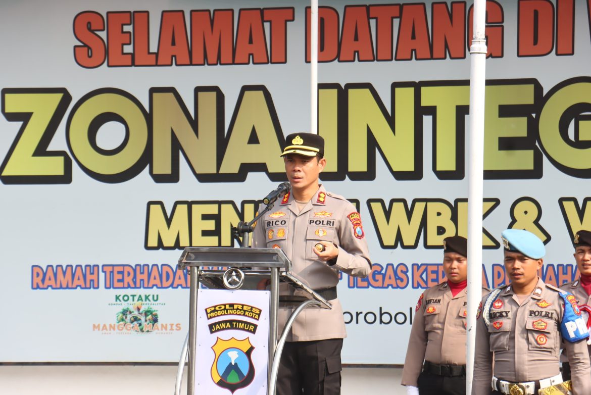 Polres Probolinggo Kota Gelar Upacara Kesadaran Nasional, Beri Penghargaan Anggota dan Warga