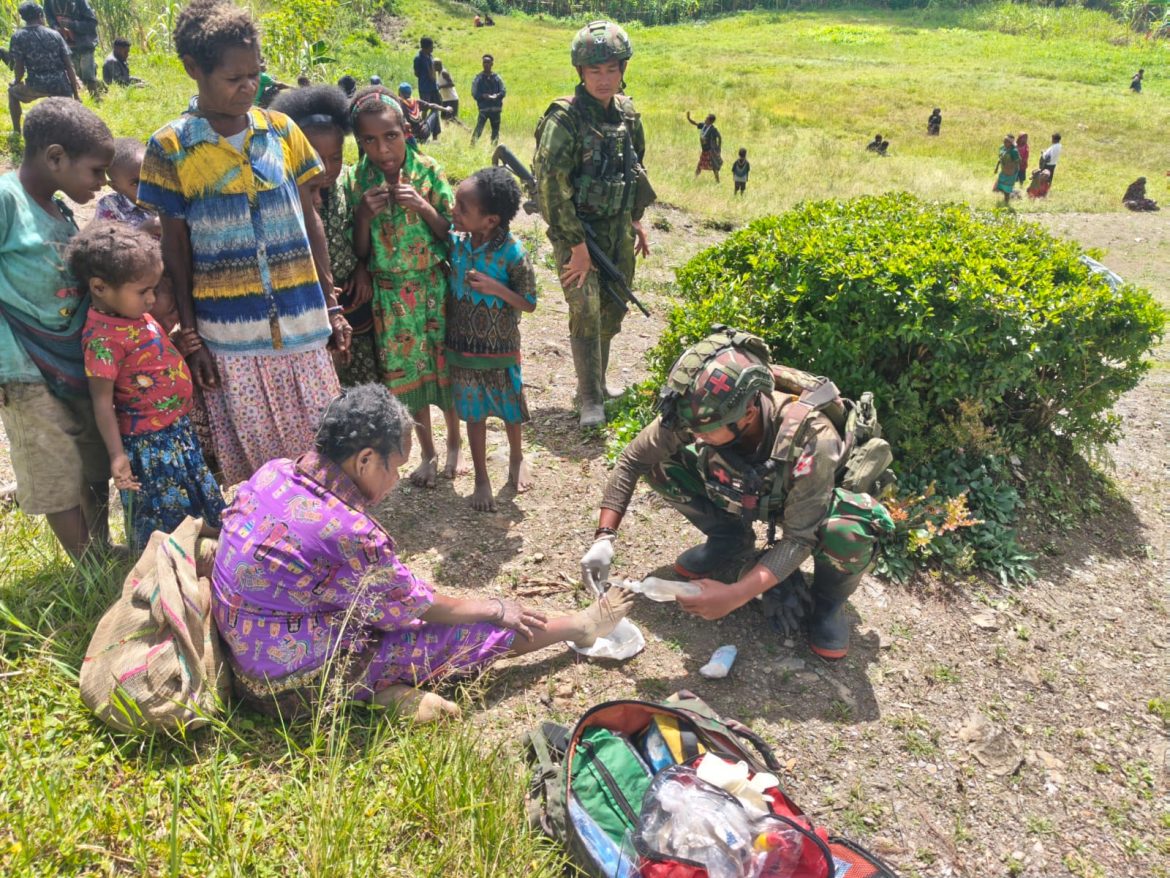 Jaya Sakti Sehat. Door to Door, Pos Maya Layani Kesehatan Warga Ogeapa