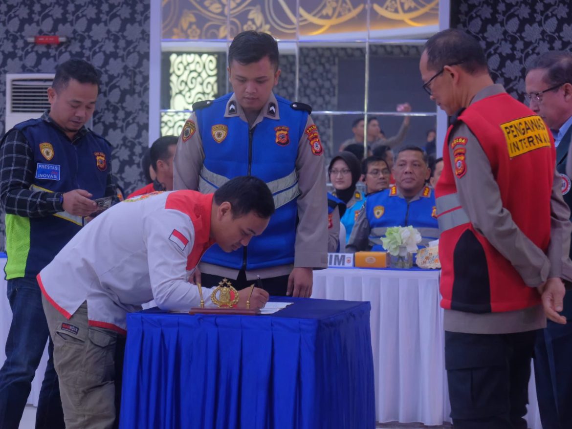 Polda Jabar Tegaskan Transparansi, Pengambilan Sumpah dan Penandatanganan Pakta Integritas SIPSS T.A. 2026 Digelar