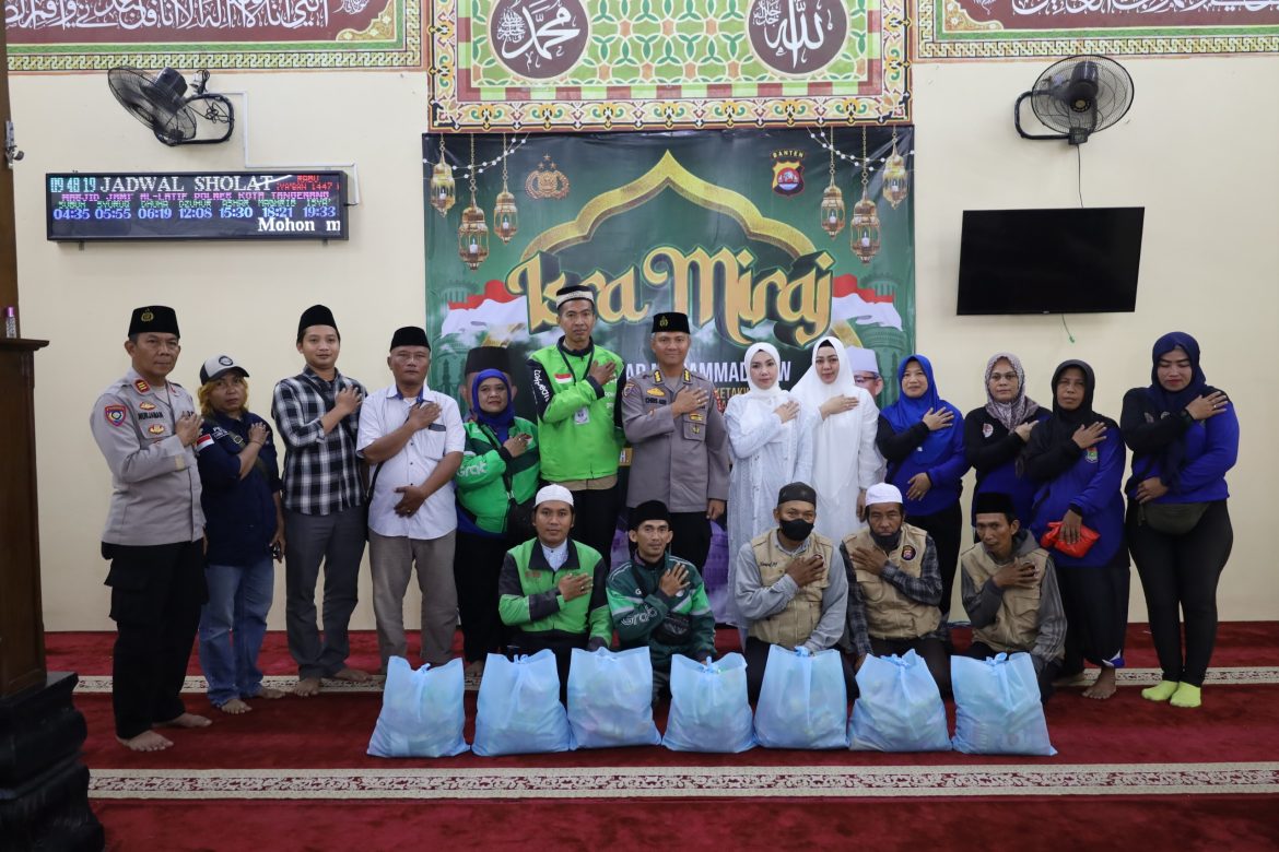 Teguhkan Iman Personel, Polresta Tangerang Peringati Isra Mi’raj dan Salurkan Bantuan Sosial