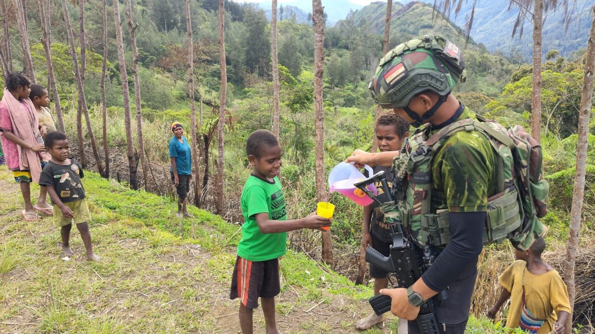 Jaya Sakti Peduli dan Berbagi. Minuman Manis dan Wifi Gratis dari Pos Maya untuk Masyarakat
