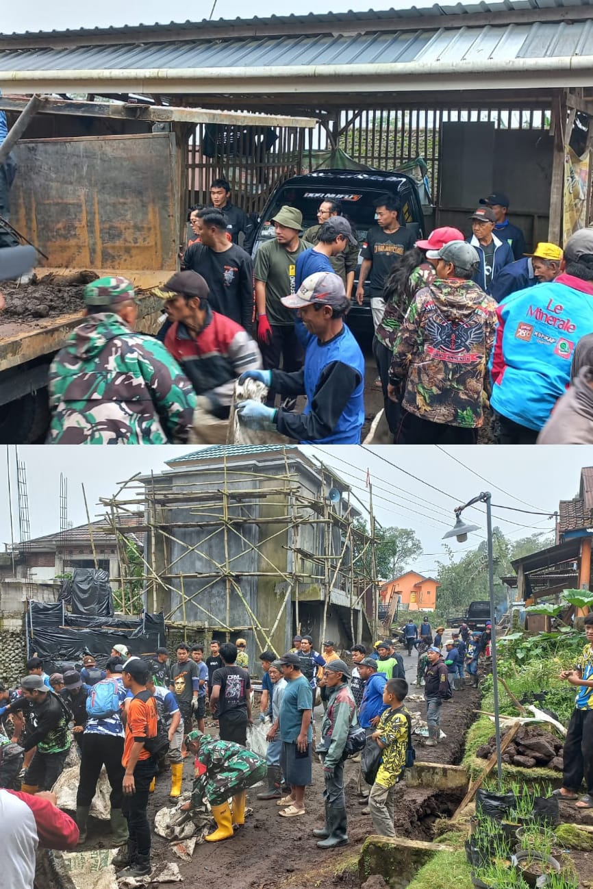 Koramil 13/Pulosari Gotong Royong Bersihkan Lokasi Pasca Banjir Bandang di Desa Penakir