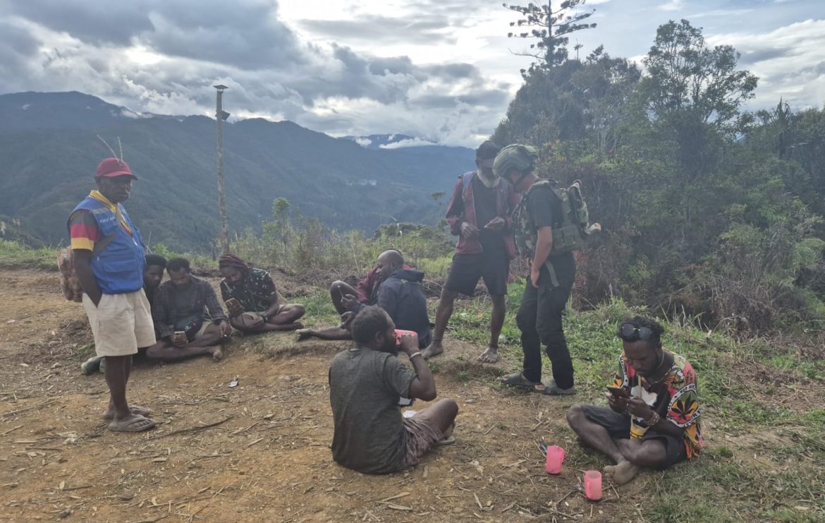 Jaya Sakti Menyapa. Ngopi Bareng, Jembatan Komunikasi Antara Pos Kendetapa dan Masyarakat Perkuat Silaturahmi