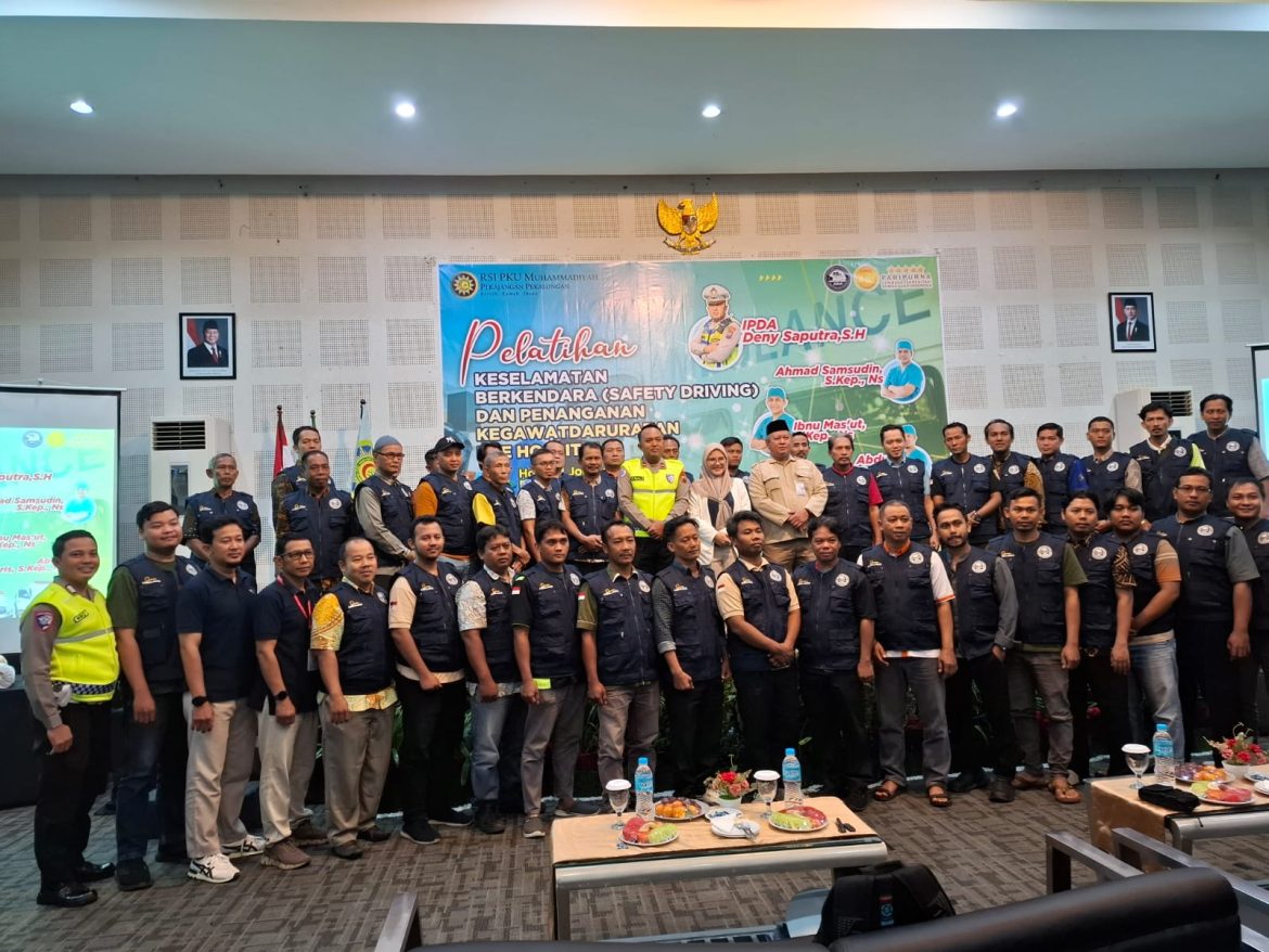 Prioritas Tapi Tetap Selamat! Polisi Pekalongan Beri Materi Kegawatdaruratan bagi Sopir Ambulans Desa